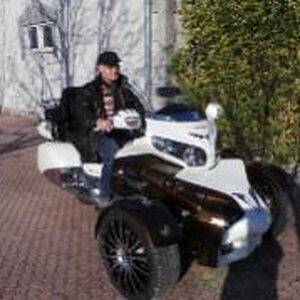 Divan novembarski dan 004 (320x180)