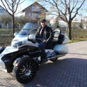 Divan novembarski dan 009 (320x180)