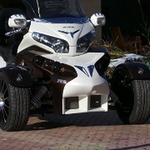 Divan novembarski dan 060 (320x180)