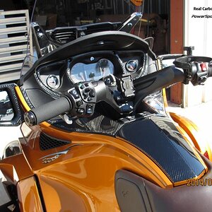 Carbon Fiber RT dash on Cognac RT