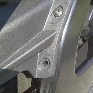 ST-Missing Beltguard Bolt