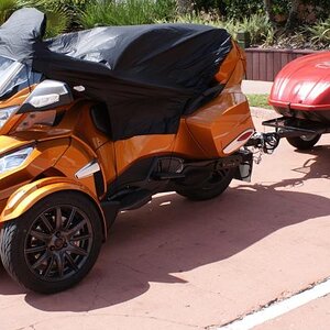 Camus with Quick Cover & Trailer