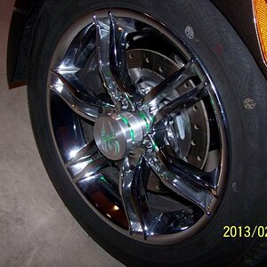 glo-ryder wheel pucks