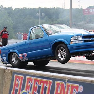 1426269 586738158066124 535780804 n