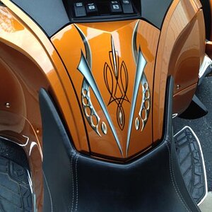 Cosmos - Gray decal kit applied on Cognac Spyder RT. We offer 9 colors of this design for Spyders models.