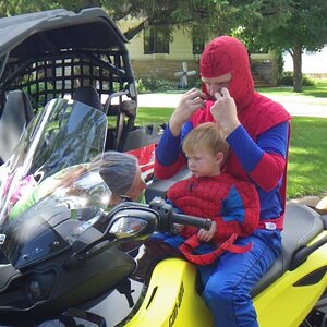 Spyderman along with his sidekick led us through the parade!