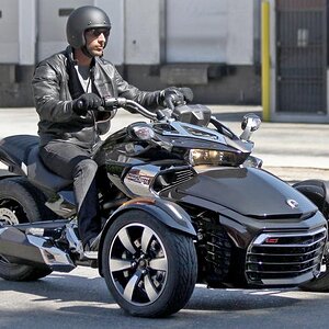 all new can am spyder f3 efi spotted with no camouflage photo gallery 4