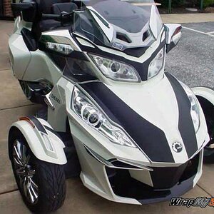 Spyder RT CF inserts - Front of RT