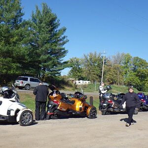 17 Spyders enjoyed the day!