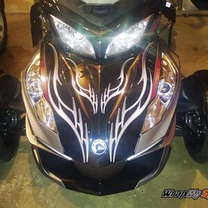 Barbwire 101 Gray tone mounted on 2015 RT Limited.  Love the two tone look.