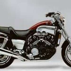 2 new yamaha 1975 vmax 1100