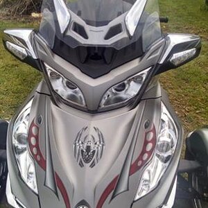 Cosmos graphics kit in Burgundy with Boren spider Gray tones.  Shop: www.wrapmyspyder.com