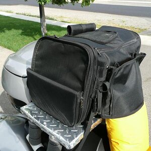 T Bags Pet Carrier no. 1