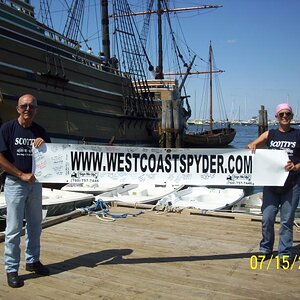 Banner with the Mayflower II.