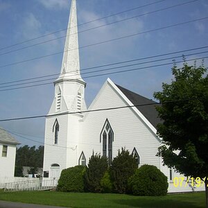 Today was Sunday so you get churches. Somewhere after Windsor going south toward Yarmouth....