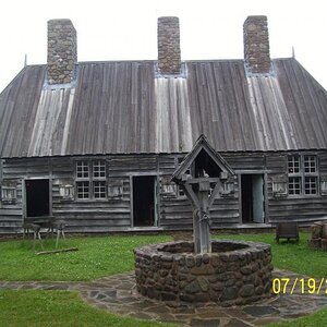 Courtyard area in L'Habitation.