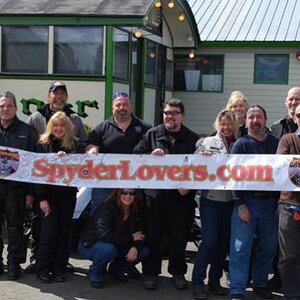 vt banner signing....
vtrider, RoadDog, Smylinacha, HDXBONES (rear), MagicMan, Patti (below), SpyderByter, Dee, Barb,Tatt2r, jeuchler, Mike3069