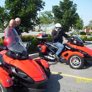 Bruce arriving and that's Dudley with a random guy with questions.