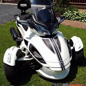 Cheak RS frunk Insert carbon fiber available for sale on www.wrapmyspyder.com