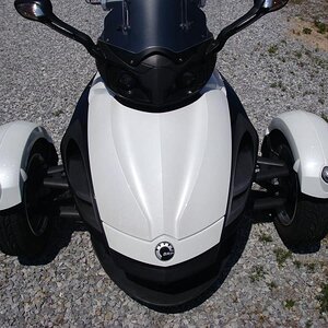 Pearl White Metal Flake 2008 GS Can Am Spyder 001