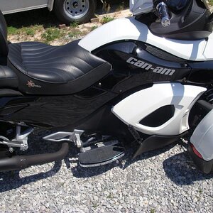 Pearl White Metal Flake 2008 GS Can Am Spyder 003