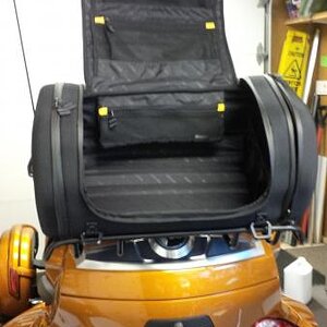 Rear travel trunk from Cruiser Customizing. Com
