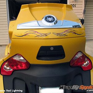 Barbwire Red lightning fornt 3