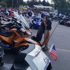 Look at all those gorgeous Spyders!