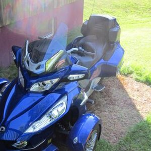 My first Can-Am Spyder          123