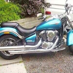 This is my husband's 07 when it was brand hammer new...and naked!