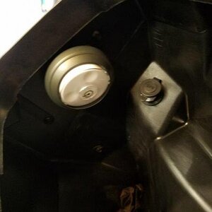 tap light for rear trunk