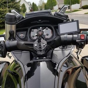 closer pic of spyder dock