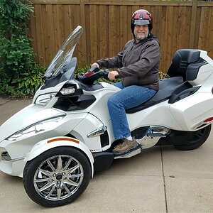 2013 Can AM Spyder RT Limited first ride (Small)