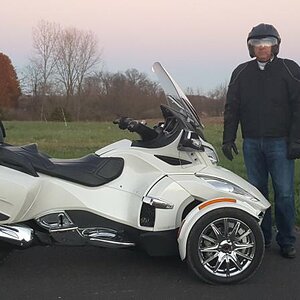 6B76AD0D 1AFD 475F 9618 6BD67C5786ED