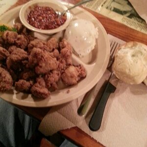 Mashed potatoes, beans and gizzards