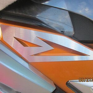 RT Windshield Grills 002