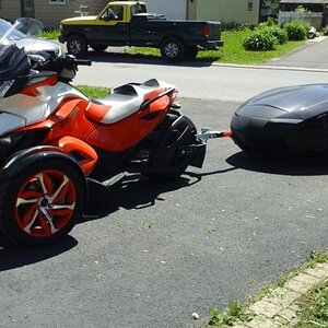 Audax (CAN-AM  Spyder ST-S 2017) with Freedom trailer