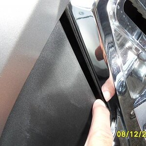 spyder side panel loose1