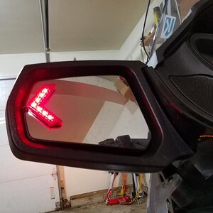 TricLED mirror with LED arrow ON.
LED Arrow is a separate supply