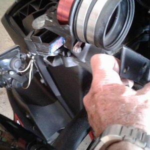 4.  Installing the left re-locator