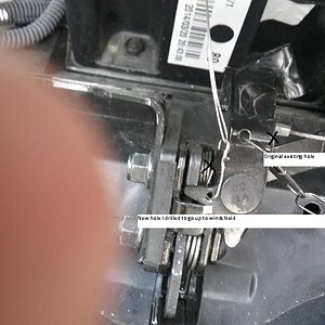 closeup frunk lock thumb new