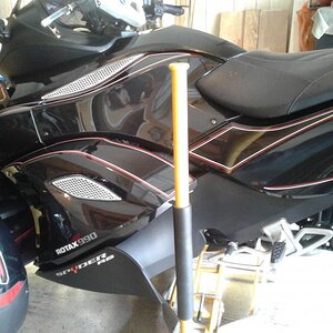 20180718 085056
Let's begin...lift for comfort but not needed. Remove center left panel and the one screw holding the left side panel.