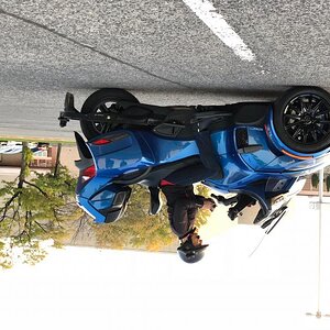 B5729657 FADF 4F3F ACD8 8725C6536DC3