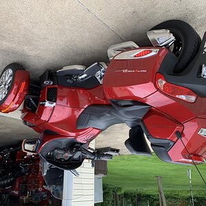 8DAD3E4D AB9F 40D3 A595 B9F0B705D321