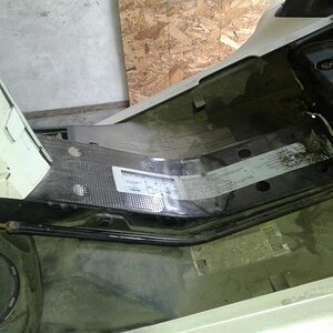 This is what my solid strut looks like when it's alongside the frame …. it could be shorter …. you would just have to make the small hole in the seat 