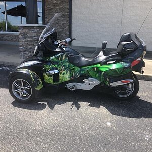 775C9C76 4979 4827 A712 6C7B51F3AC5E