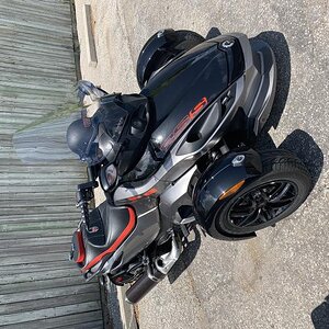 C64A29B0 E784 4D14 B685 F06837E6E607