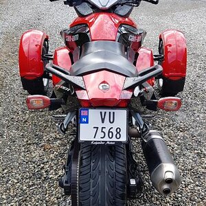 Now naked fat rear tire