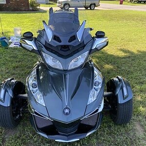 B11598EC 5E89 4595 A812 FFF6BFE39ED0