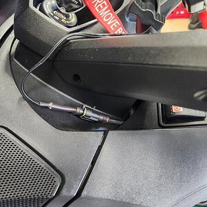 250AEE6A 3581 4AC3 B477 E40B4512E671